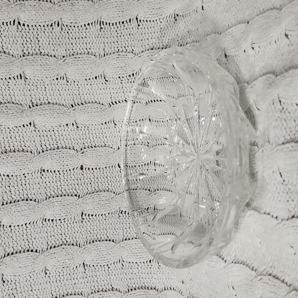 🕸Vintage Crystal Glass Decorative Round Textured Bottom Candy/Trinket Bowl - Picture 2 of 7